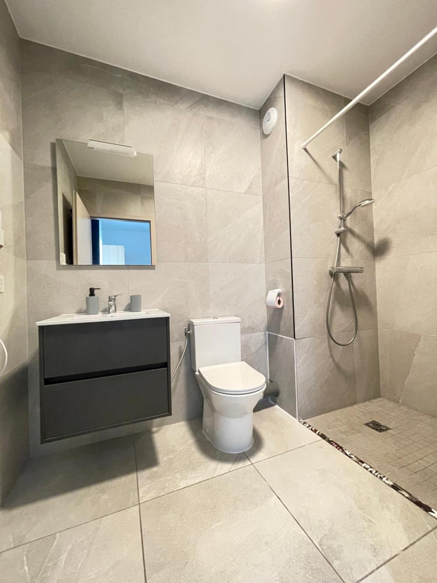 Cozy Compact Studio France Сен-Луї Екстер'єр фото